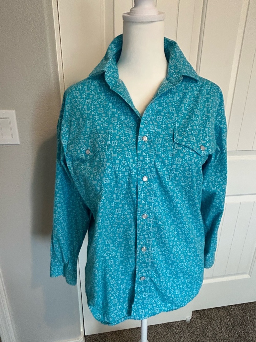 Girls western Turquoise Patterned Long-Sleeve Shirt with pearl snaps